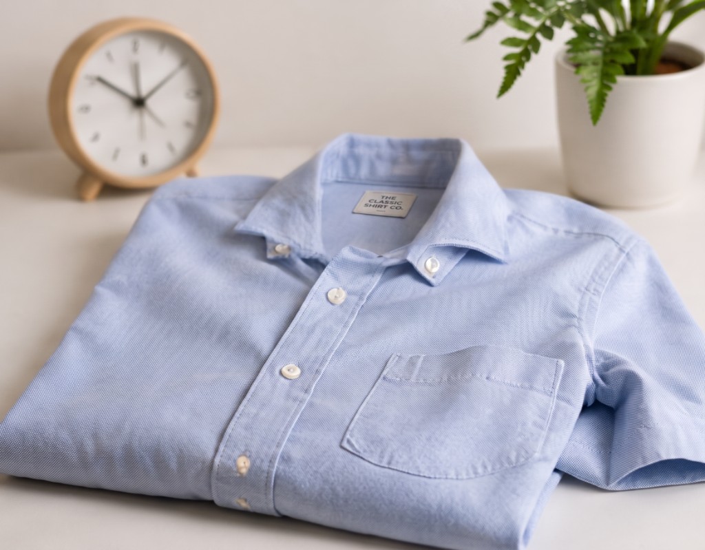 Rapide lavage + séchage — chemise pliée pour une petite charge